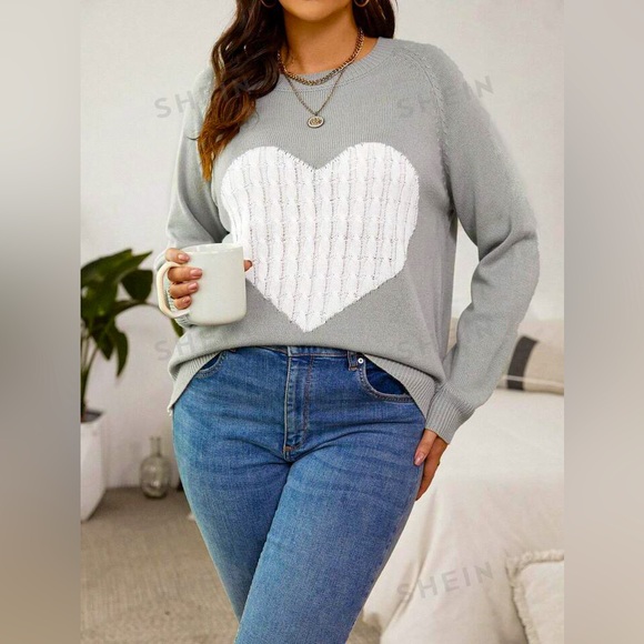 New Soft & Cozy Long Loose Light Gray & White Heart Sweater Size XL NWOT - Picture 1 of 11